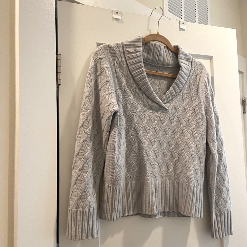 Light blue 100 percent cashmere sweater